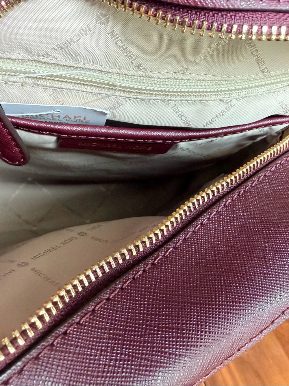Michael Kors Abbey Hearts Studded Saffiano Leather Burgundy Backpack and Pouch - Picture 5 of 9